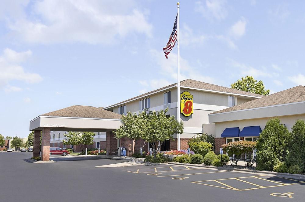 Super 8 By Wyndham Madison South Motel Exterior photo
